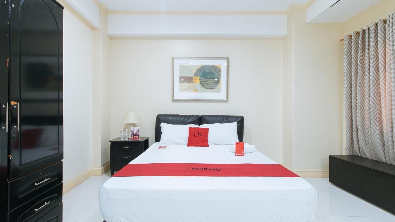 Reddoorz Plus @ Better Living Paranaque Manila Exteriör bild