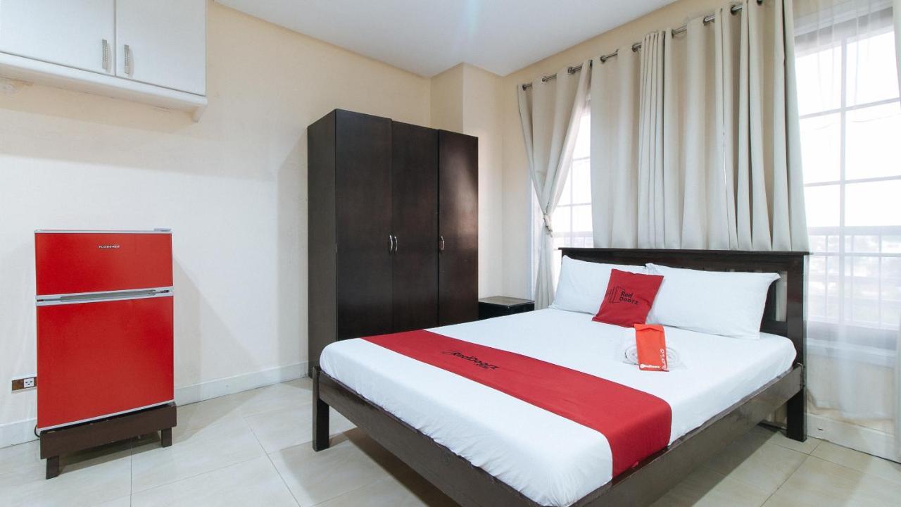 Reddoorz Plus @ Better Living Paranaque Paranaque City Exteriör bild